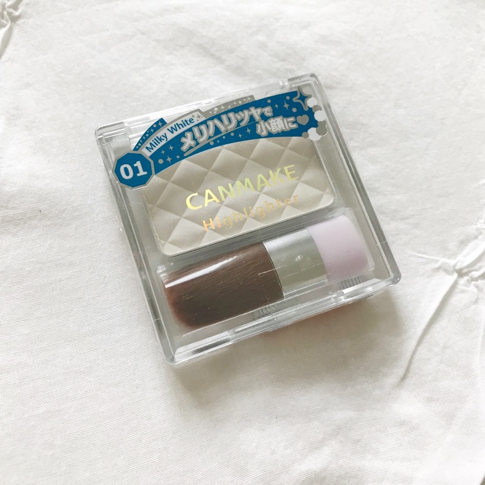 NEW Canmake Highlighter Powder - 01 Milky White
